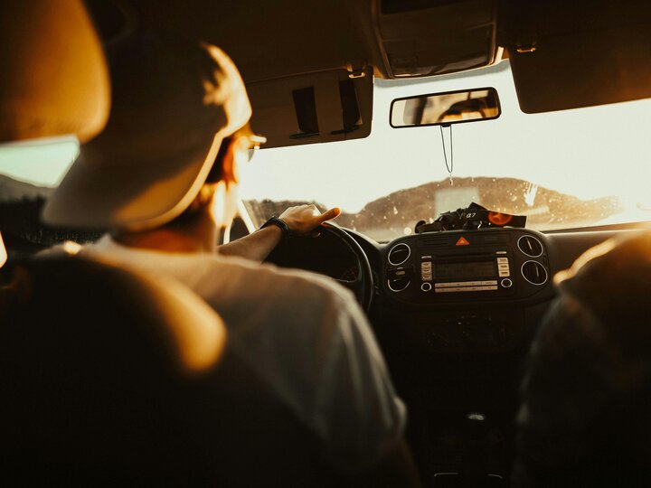 carpool. [image by tobi | pexels]